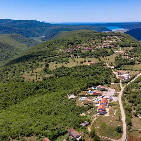 Maumarin - Holiday Retreat With Panoramic View *