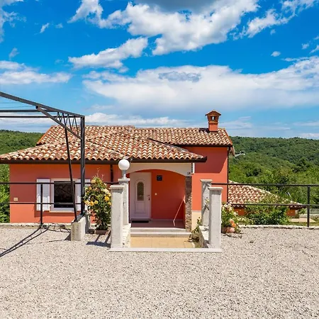 Maumarin - Holiday Retreat With Panoramic View *