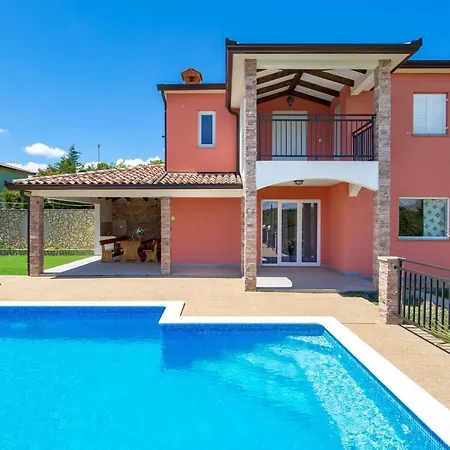 Villa Maumarin - Holiday Retreat With Panoramic View *